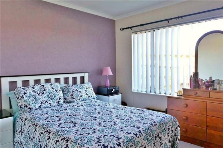 Photo of property in 45 Magic Way, Randwick Park, Auckland, 2105