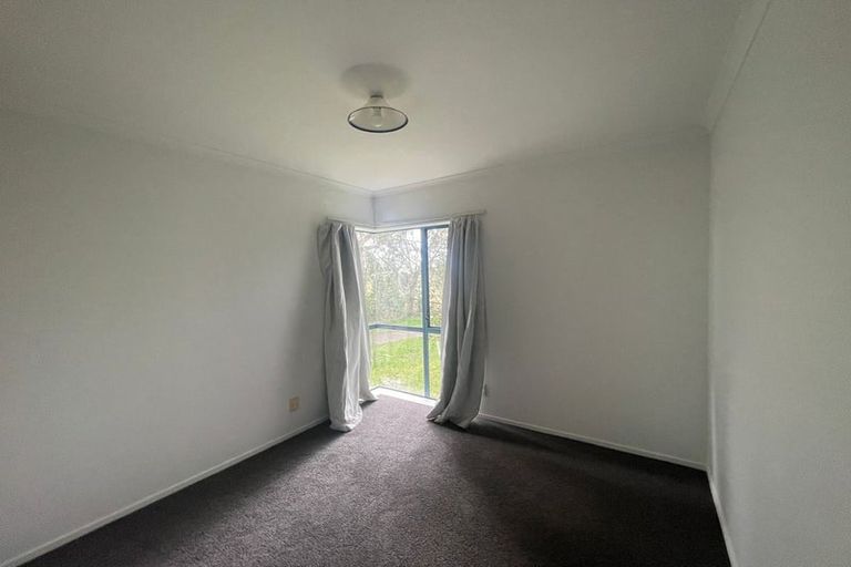 Photo of property in 15 Kalgan Place, Burswood, Auckland, 2013