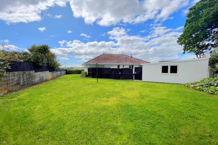 Photo of property in 320 Cobham Drive, Hillcrest, Hamilton, 3216