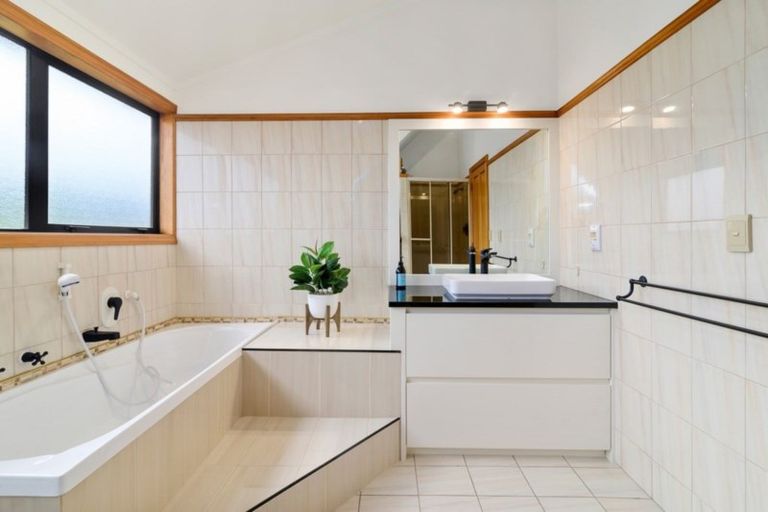 Photo of property in 22 Kowhai Street, Glenholme, Rotorua, 3010