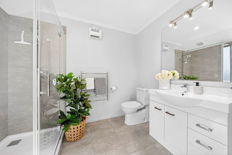 Photo of property in 3 Redwood Lane, Martinborough, 5711