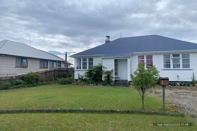 Photo of property in 18 Gothard Place, Westport, 7825