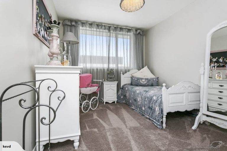 Photo of property in 129 Saint Kilda Road, Cambridge, 3434