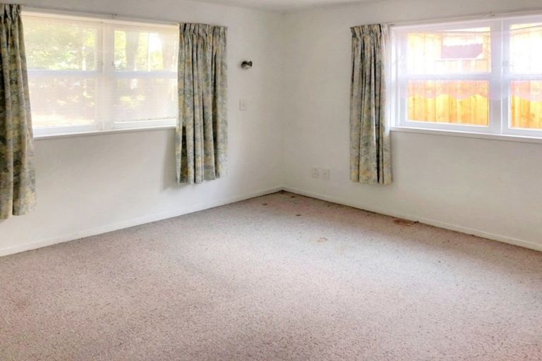 Photo of property in 99 Te Atatu Road, Te Atatu South, Auckland, 0610