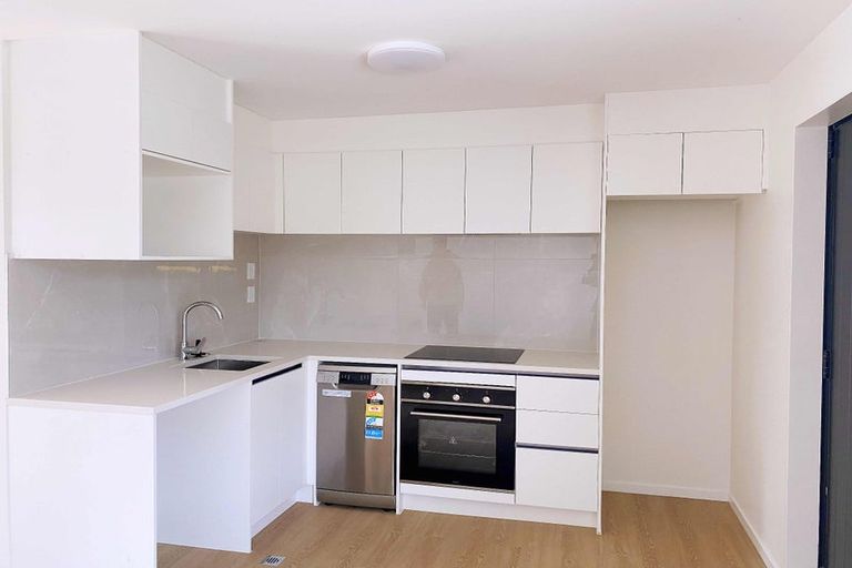 Photo of property in 3/2c Blanc Road, Silverdale, 0932