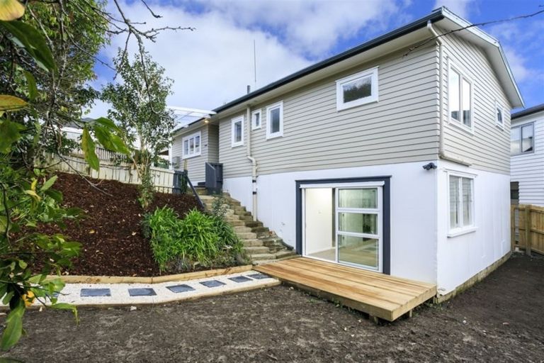 Photo of property in 89 Stanley Road, Glenfield, Auckland, 0629