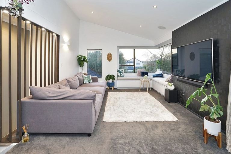 Photo of property in 10b Burn-murdoch Street, St Andrews, Hamilton, 3200