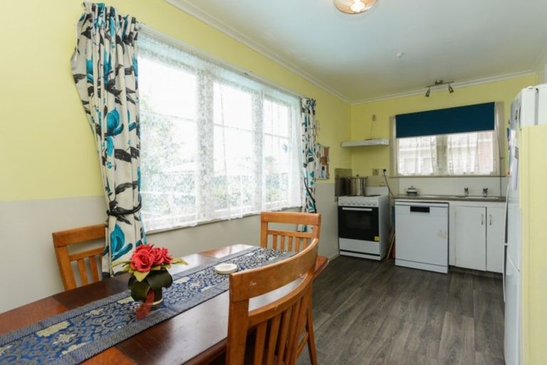 Photo of property in 18 Darwin Crescent, Maraenui, Napier, 4110