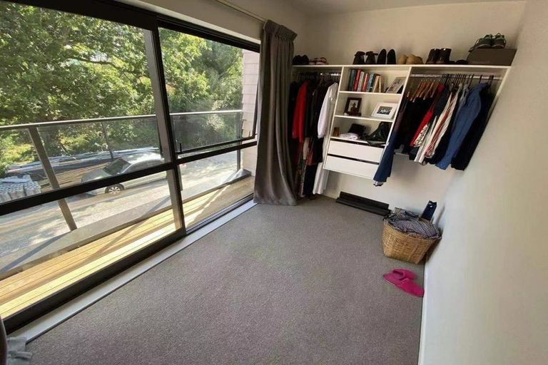 Photo of property in 10 Ti Kouka Lane, Sandringham, Auckland, 1025