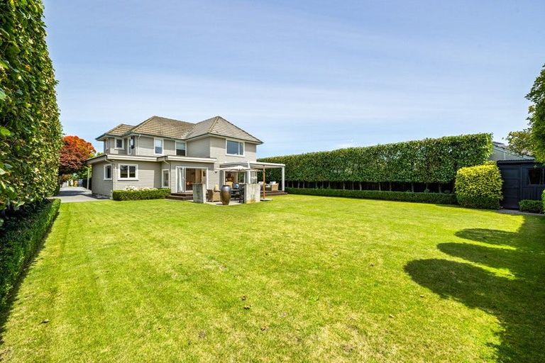 Photo of property in 118 Hamilton Avenue, Ilam, Christchurch, 8041