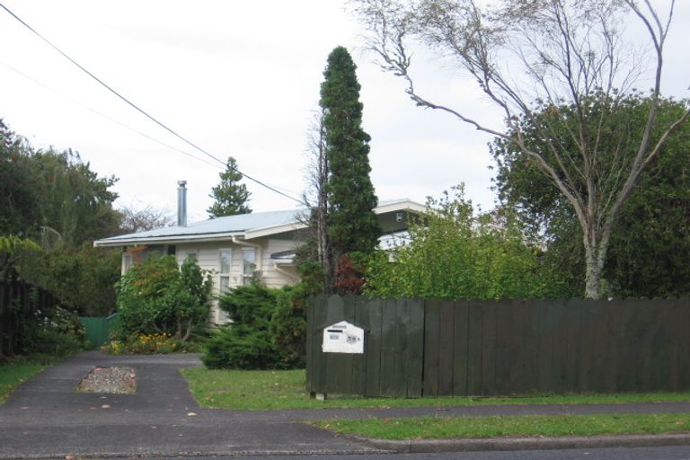 Photo of property in 33a Glenview Road, Glen Eden, Auckland, 0602