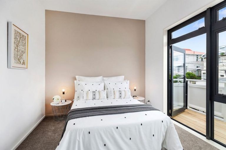 Photo of property in Pirie Street Townhouses, 12/35 Pirie Street, Mount Victoria, Wellington, 6011