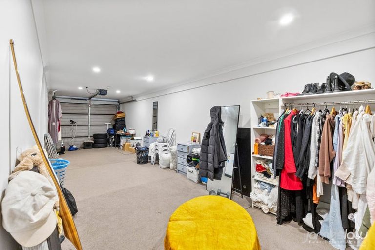 Photo of property in 9/46 Carlos Drive, Flat Bush, Auckland, 2016