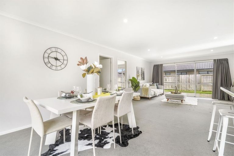 Photo of property in 17 Teatree Close, Huntington, Hamilton, 3210