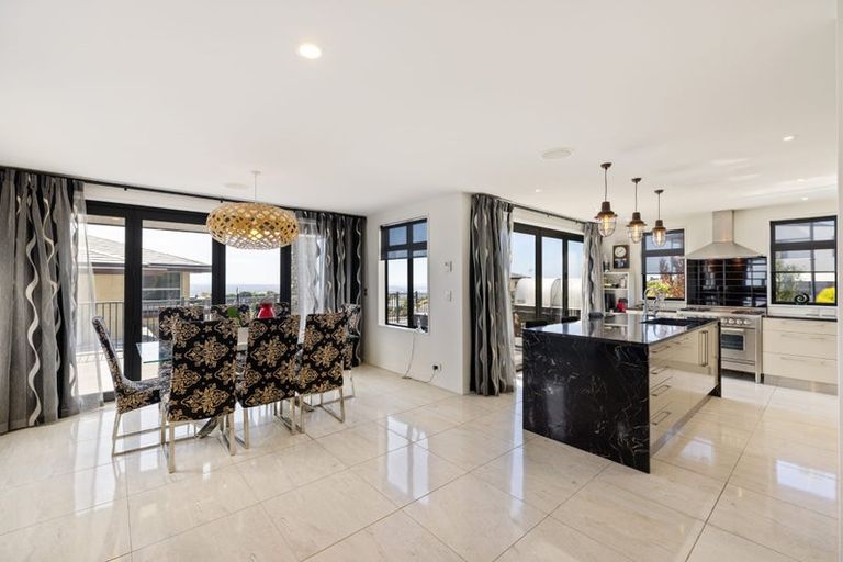 Photo of property in 4 Stonewall Place, Huntsbury, Christchurch, 8022