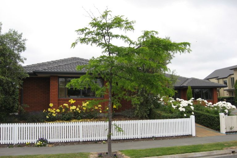Photo of property in 3 Tanu Place, Parklands, Christchurch, 8083