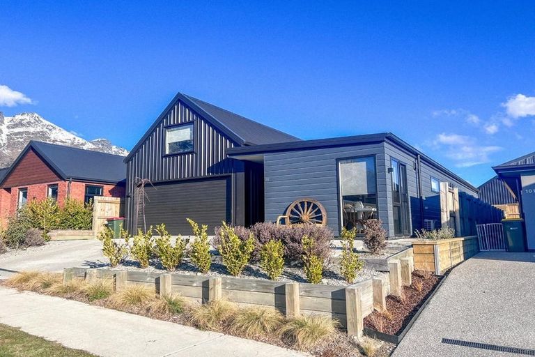 Photo of property in 99 Jack Hanley Drive, Jacks Point, Queenstown, 9371