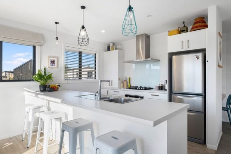 Photo of property in 60 Sherwin Avenue, Albert Town, Wanaka, 9305