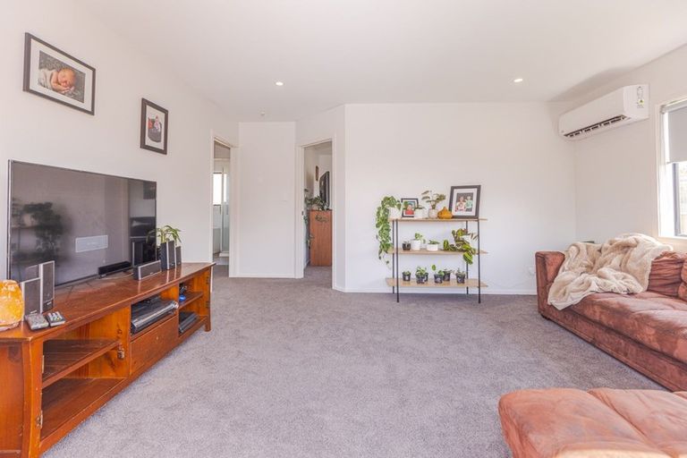 Photo of property in 5a Karaka Street, Castlecliff, Wanganui, 4501