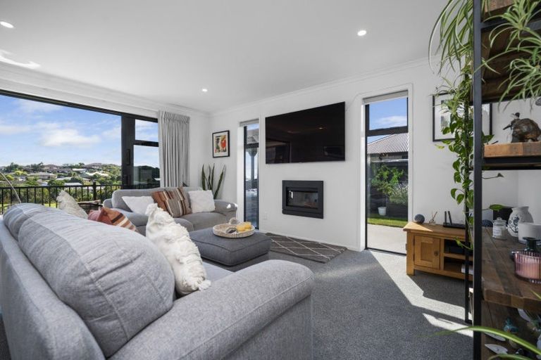 Photo of property in 31 Ridge Drive, Omokoroa, 3114