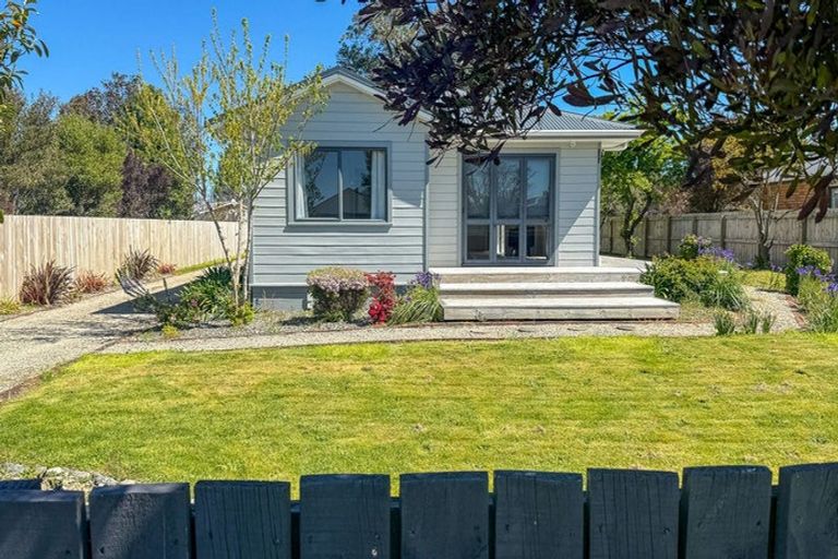 Photo of property in 23 Charles Street, Carterton, 5713
