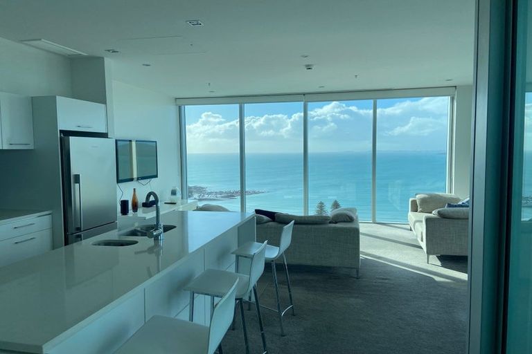 Photo of property in Sentinel Apartments, 2202/3 Northcroft Street, Takapuna, Auckland, 0622