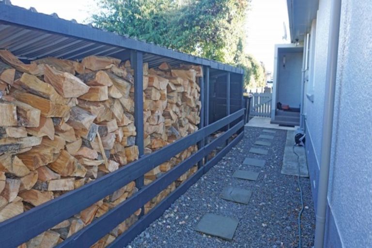 Photo of property in 143 Stobo Street, Grasmere, Invercargill, 9810