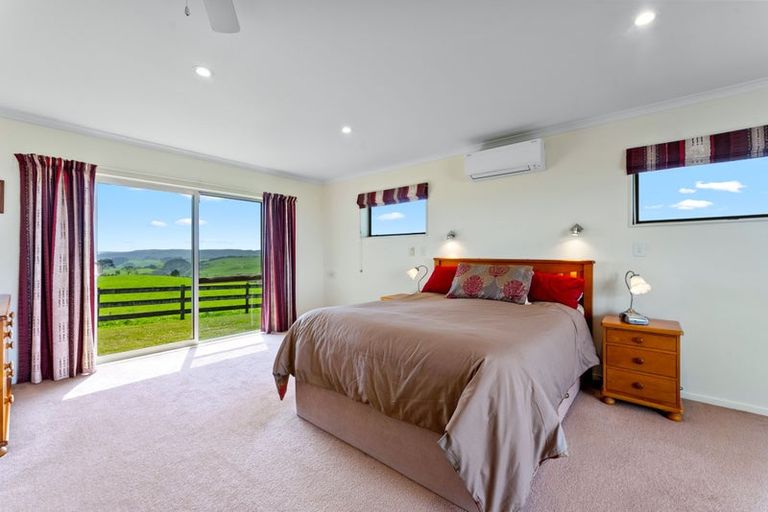 Photo of property in 107 Fuller Road, South Head, Helensville, 0874