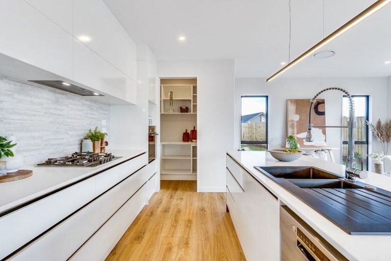 Photo of property in 5 Orchiston Way, Lincoln, 7608