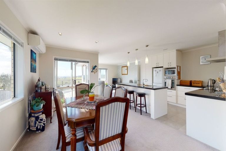 Photo of property in 27 Old Mill Road, Silverdale, 0932