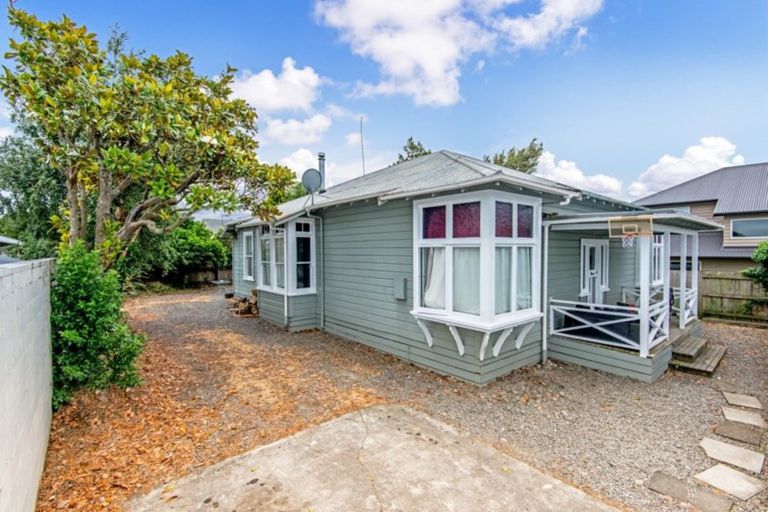 Photo of property in 203 College Street, West End, Palmerston North, 4412