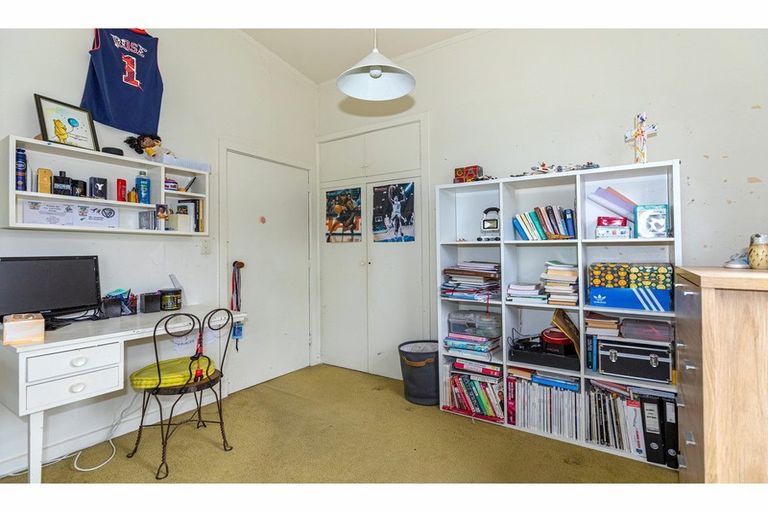 Photo of property in 142 Douglas Street, Highfield, Timaru, 7910