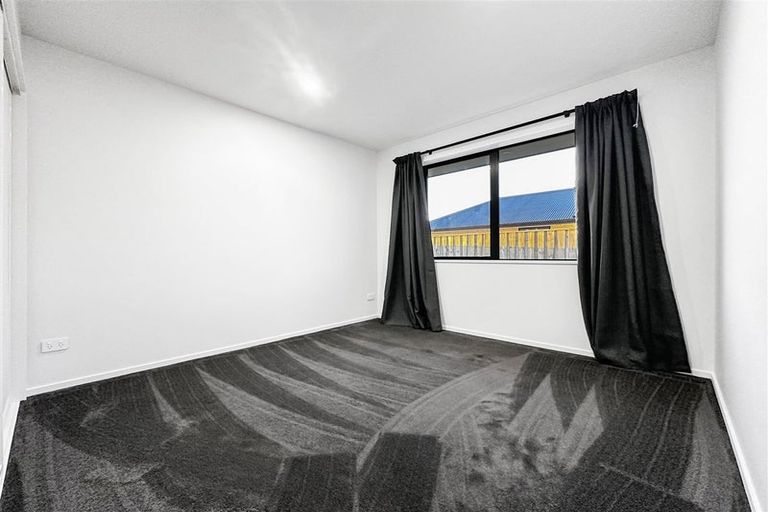 Photo of property in 27 Crossley Avenue, Woodend, 7610