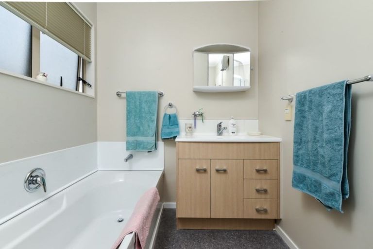 Photo of property in 17 Drake Place, Fairview Downs, Hamilton, 3214