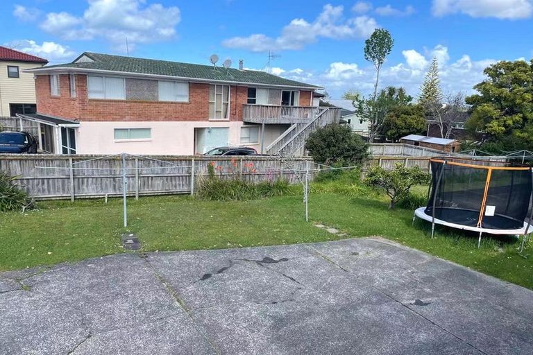 Photo of property in 2/205 Forrest Hill Road, Forrest Hill, Auckland, 0620