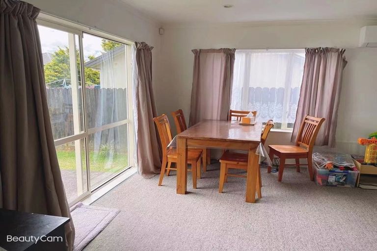 Photo of property in 41 Seymour Road, Sunnyvale, Auckland, 0612