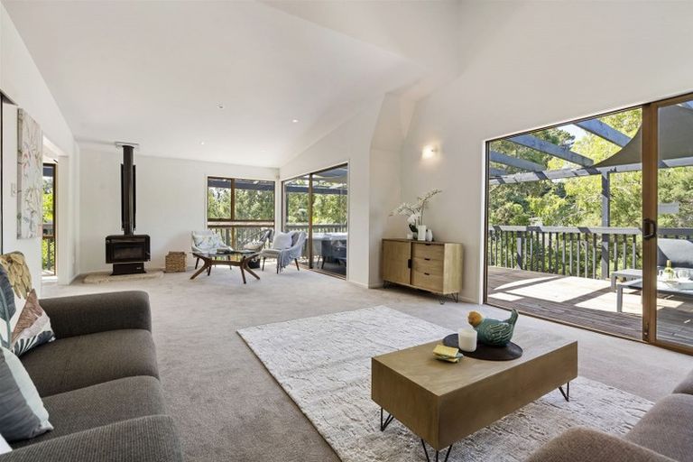 Photo of property in 154 Stapleford Crescent, Browns Bay, Auckland, 0630