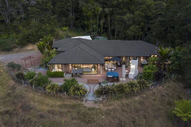 Photo of property in 63 Tram Road, Swanson, Auckland, 0614