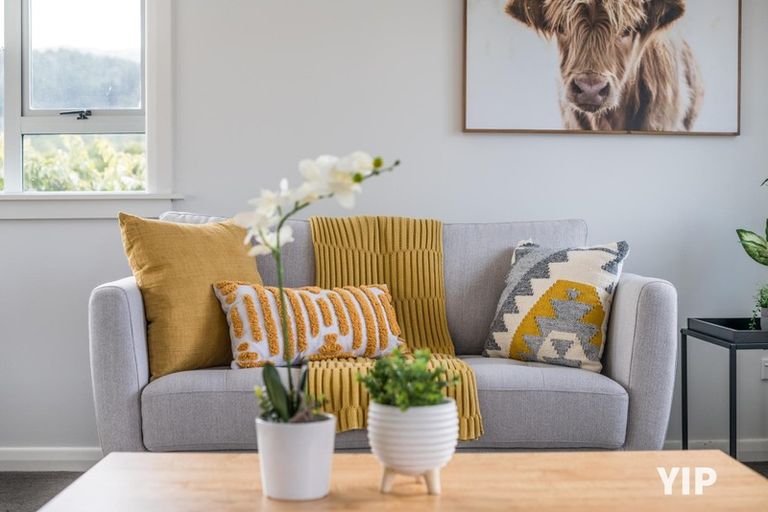 Photo of property in 21 Handyside Street, Tawa, Wellington, 5028