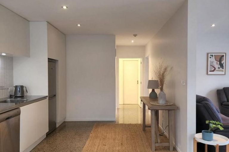 Photo of property in 1152b South Road, Oakura, 4314