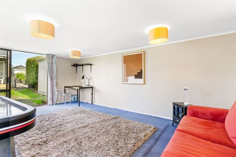 Photo of property in 74 Ferry Parade, Herald Island, Auckland, 0618