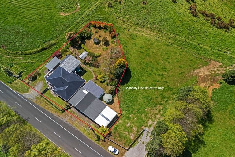 Photo of property in 401 Koru Road, Koru, New Plymouth, 4374