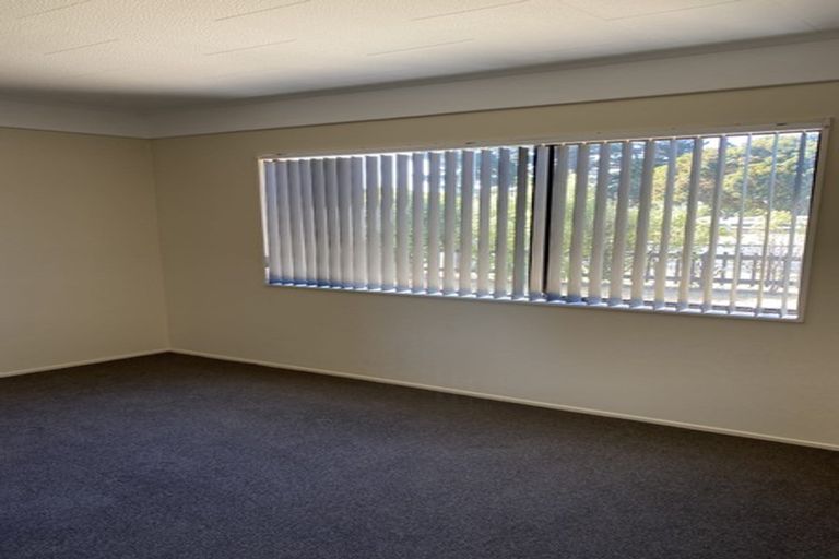 Photo of property in 2a Balmacewen Place, Mount Maunganui, 3116