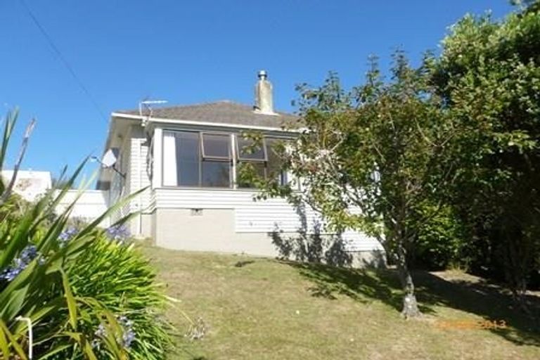 Photo of property in 44 Dimock Street, Titahi Bay, Porirua, 5022