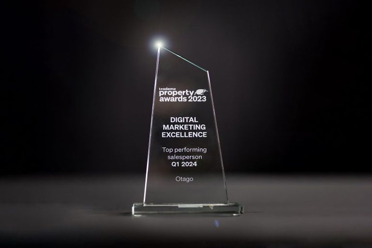 Photo of property in 42 Easther Crescent, Kew, Dunedin, 9012