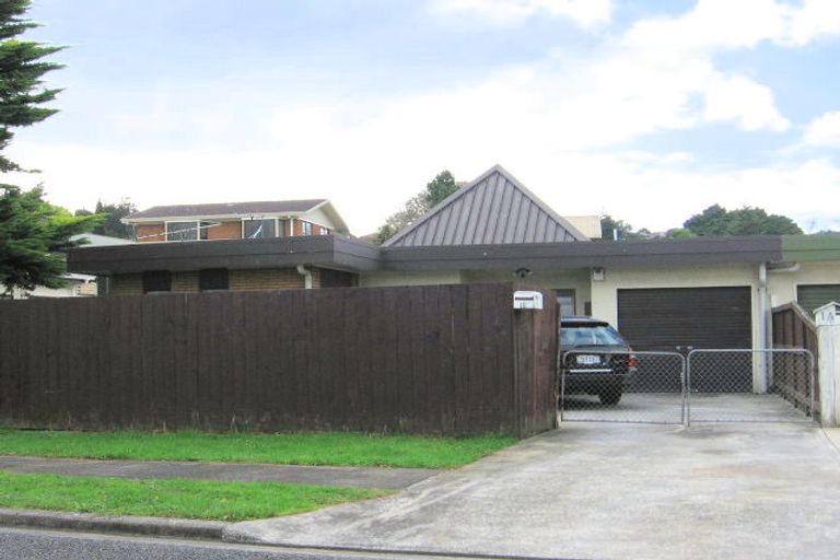 Photo of property in 1/1 Peguero Place, Totara Heights, Auckland, 2105