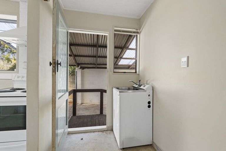 Photo of property in 17 Thames Street, Welbourn, New Plymouth, 4310