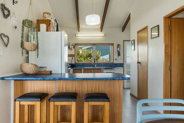 Photo of property in 207 Seaforth Road, Waihi Beach, 3611
