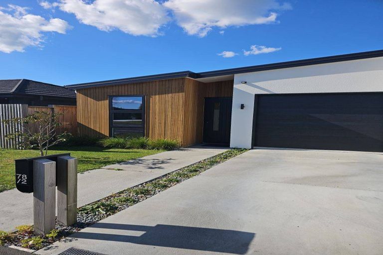 Photo of property in 2/78 Sandwich Road, Saint Andrews, Hamilton, 3200