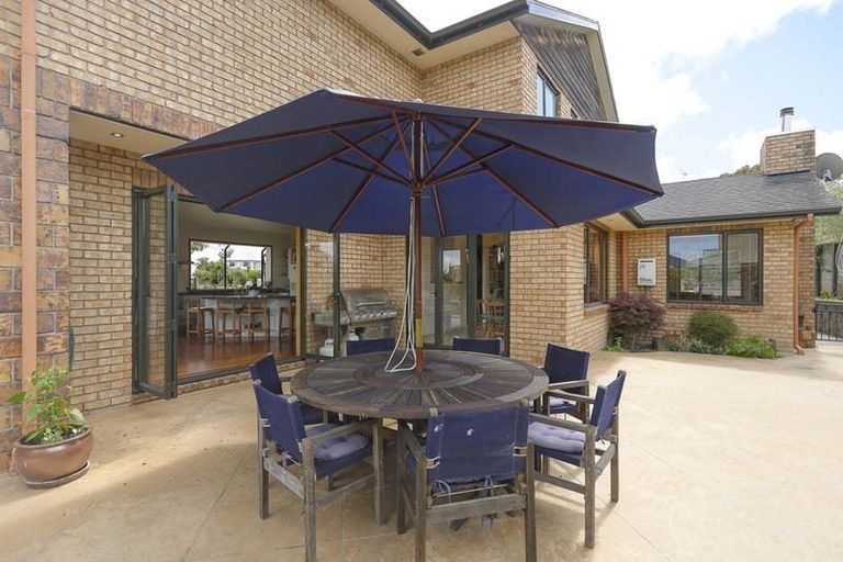 Photo of property in 21 Waimanu Drive, Te Atatu Peninsula, Auckland, 0610